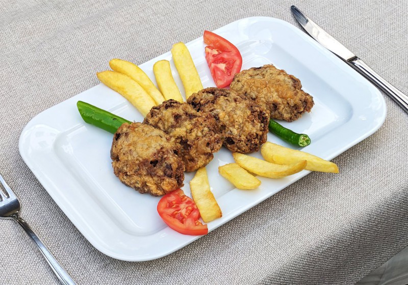 Kadınbudu Köfte - Gülhan Restoran
